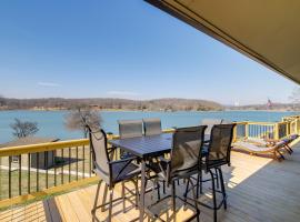 Waterfront Kingston Apartment with River Access!, hotel a Kingston