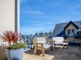 Minarvon - 2 Bedroom Apartment - Saundersfoot, khách sạn biển ở Saundersfoot