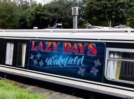 Lazy Days Narrow Boat, b&aring;d i Stanley
