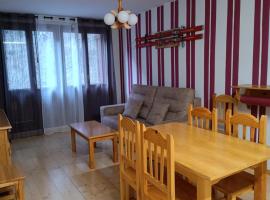 Apartamento Viman – hotel w mieście Canfranc-Estación