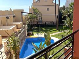 Studio Añoreta Playa y Golf, hotel en Torre de Benagalbón