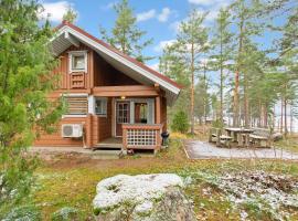 Holiday Home Kanerva 4 by Interhome, hotel with parking in Isnäs