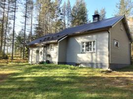 Holiday Home Mokko-mökki by Interhome, pet-friendly hotel in Kierinki