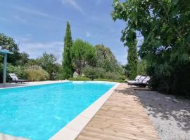 Domaine de la Garenne Ronel, budget hotel sa Ronel