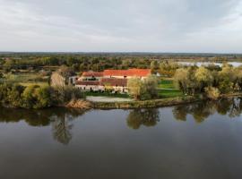 Gîte Domaine Cœur de Brenne ที่พักให้เช่าในSaint-Michel-en-Brenne