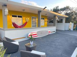 Nela’s Beach House, hotel a Arecibo