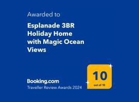 Esplanade 3BR Holiday Home with Magic Ocean Views: Encounter Bay şehrinde bir kiralık sahil evi