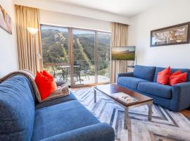 Lantern 1 Bedroom Balcony with Village and Mountain View, lodging in Thredbo