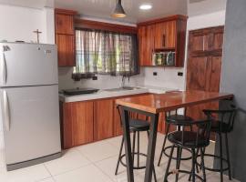 Nalu Home, pet-friendly hotel in Palmera