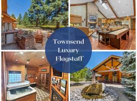 Townsend Flagstaff home, hotel with parking in Flagstaff