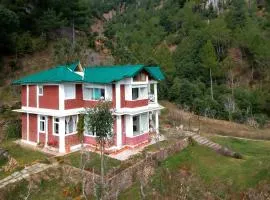 Hollyhock Cottage by VEO - Part of StayVista