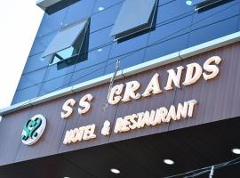 SS Grands Hotel & Restaurant Fatehpur，Fatehpur的飯店