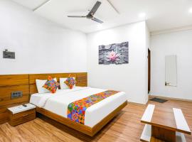 FabHotel 7 Star, hotel a Surat