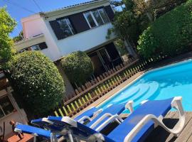La Villa Lisboa: Maison de vacances, holiday home in Aroeira