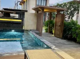 Big Star Villas