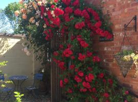 Rose cottage, hotel in zona Hampton Court Castle & Gardens, Wellington