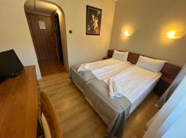 Room in BB - Hotel Moura Double Room n5167, гостьовий будинок у місті Боровец