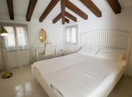 Ca' Arte e Vacanze MyTravelChioggia, casa de campo em Chioggia