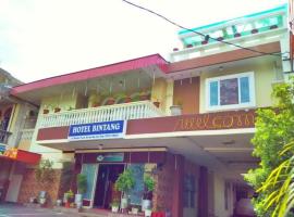 Hotel Bintang, hotel en Kampungdurian