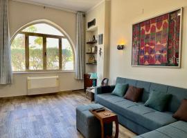 Central & Unique 1 BR Apt/ in Downtown @ElGouna, apartment in Hurghada