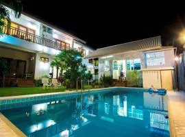 Baan Parinda (Pompom Home)