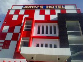 John's Hotel, hotel a prop de Aeroport d'El Tari - KOE, a Maulafa