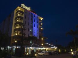 Century Grand Hotel, three-star hotel in Bung Kan