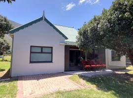 Milkwood Cottage, hotel din Bettyʼs Bay