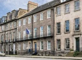 Travelodge Edinburgh Central Queen Street