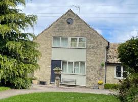 Sherbourne Cottage, Seven Springs Cottages, familiehotell i Cheltenham