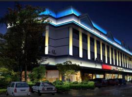 Grand City Hotel, готель біля аеропорту Міжнародний аеропорт Брунею - BWN, у місті Kampong Gadong