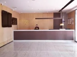 IU Hotels·Hefei Lujiang Andeli Plaza