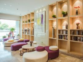 Lavande Hotels Jingshan Bus Station, hotel a Zuojialong