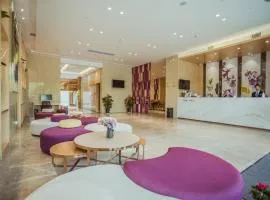Lavande Hotels Jingshan Bus Station
