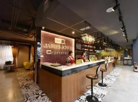 James Joyce Coffetel·Chengdu Chunxi