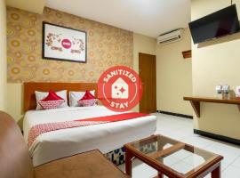 OYO 687 Residence Hotel Syariah, hotel dekat Bandara Polonia - MES, Medan