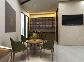 IU Hotel Qingdao Golden Beach Xuejiadao Metro Station, ξενοδοχείο σε Huangdao