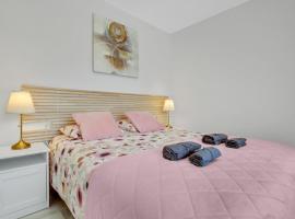 The Charming Oasis! 2 bedrooms - By HelloDomik