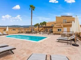 Beautiful finca with private pool near Jumilla
