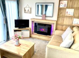 102, Duckpool Lodge, glamping site in Bude