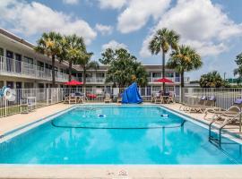 Motel 6-Jacksonville, FL - Orange Park, viešbutis mieste Džeksonvilis
