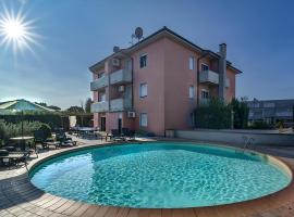 Giada Palace Apartments & Pool - Giada Palace Group, hotel v destinaci Lucca