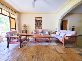 Elegant & Peaceful Apartment, hotell i Galu