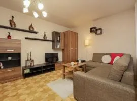 Apartment with Balcony for 2 People in Warsaw by Noclegi Renters