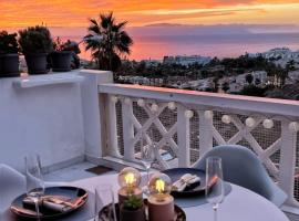 Sunshine Escape with ocean view, apartment in Adeje