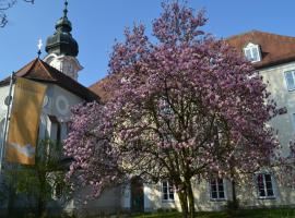 Haus der Begegnung Heilig Geist, hotell i Burghausen