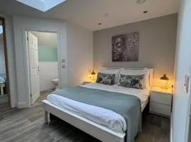 7 Sheraton Apartments