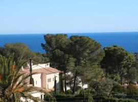 esterel-plage, hotel in Saint-Raphaël