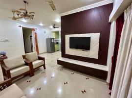 Coast & Comfort Stays - 2 BHK home in Panjim, apartement Panajis