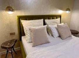 Kalim’s apartment